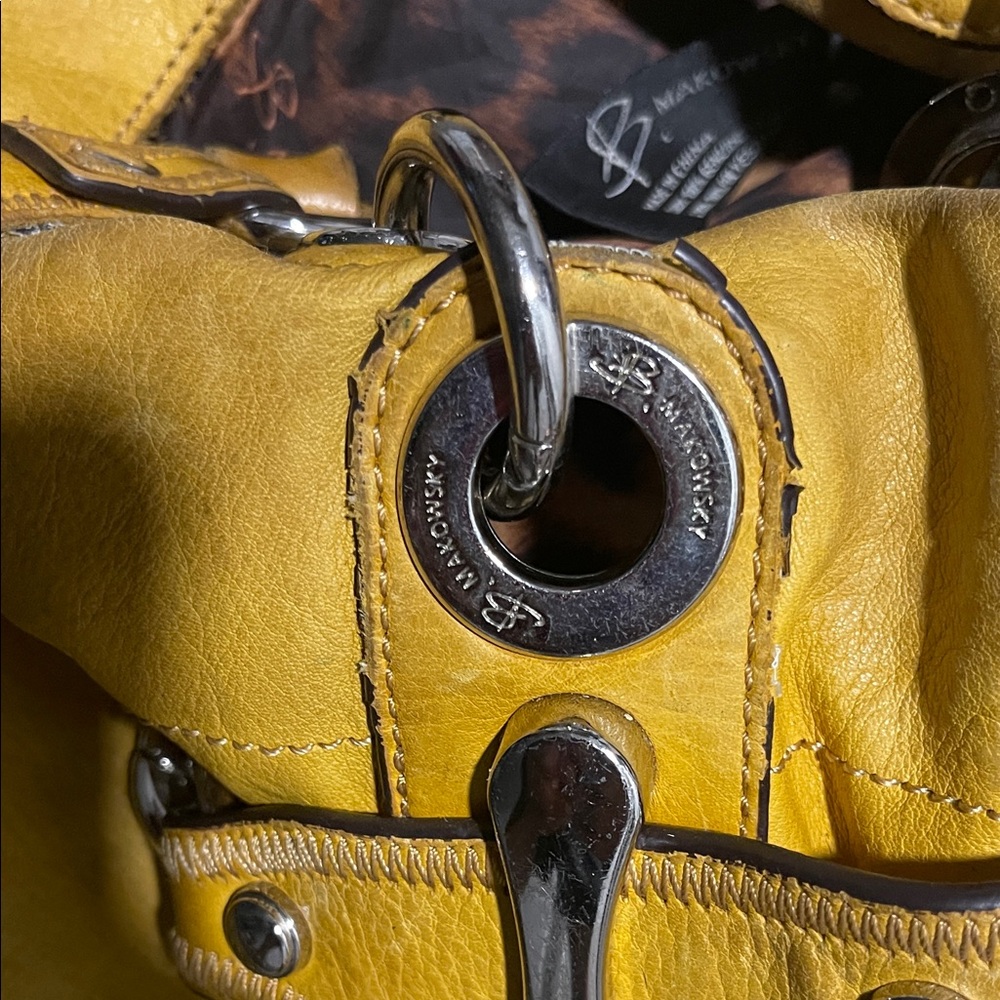 B Makowsky Yellow Leather Tote Bag Have Some Damage - Picture 6 of 10